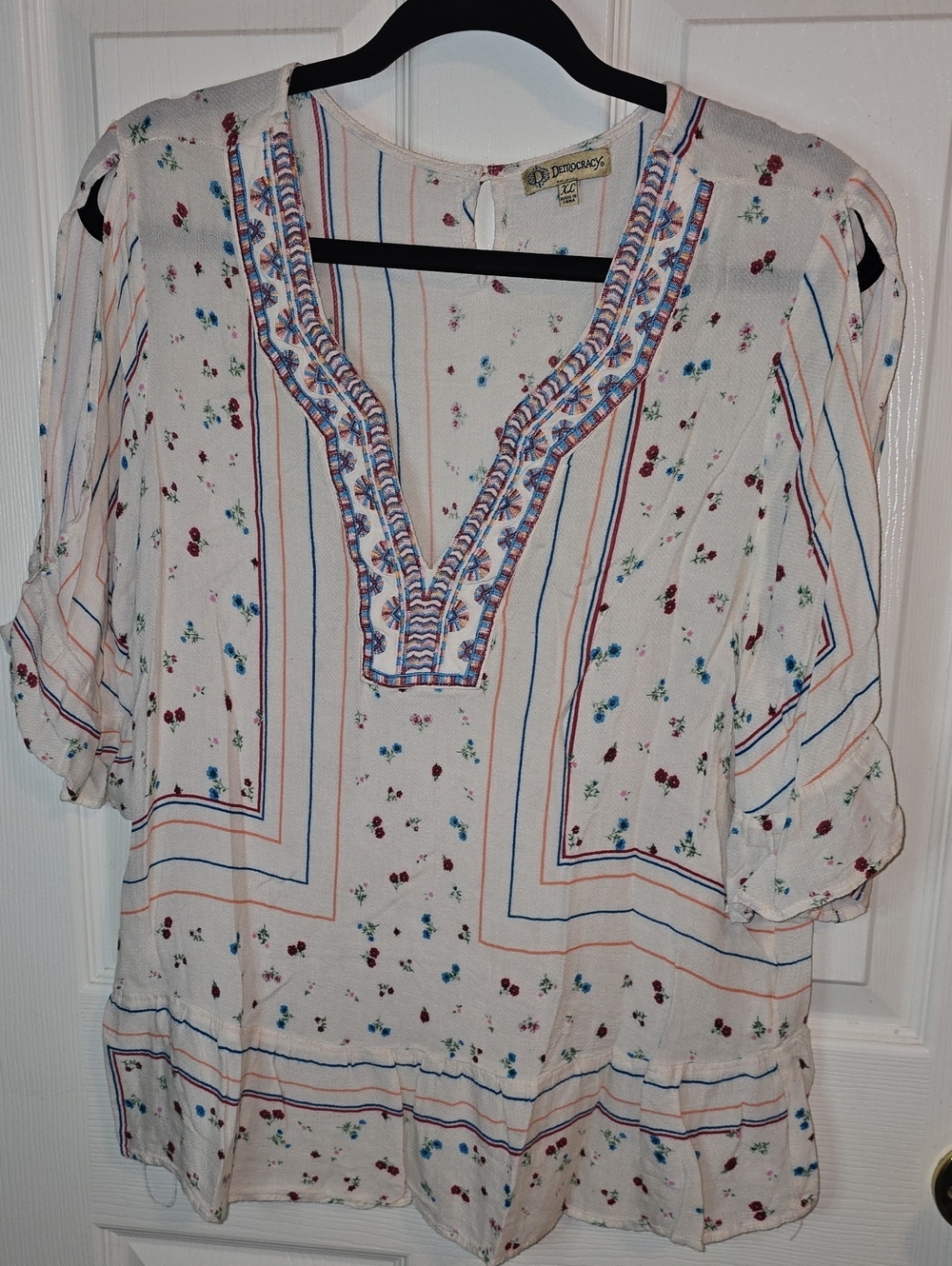 Democracy Ivory Floral Stripe V-Neck Peasant Tunic